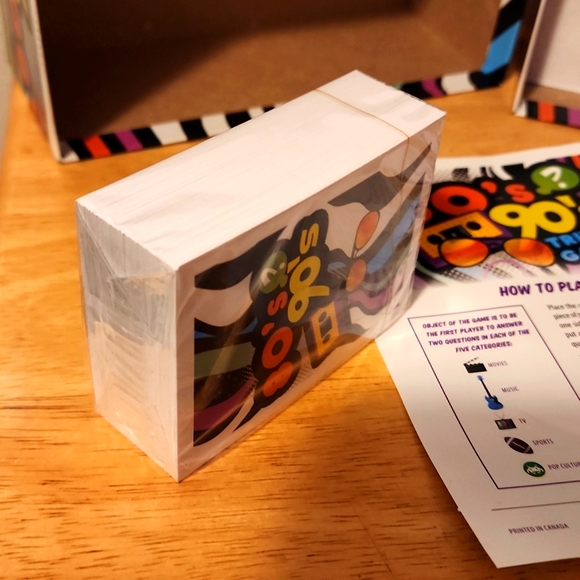 Outset Media - 80's 90's Trivia with over 1200 Fun Questions and Answers - Picture 2 of 8